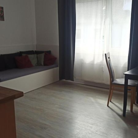 Helle Ferienwohnung An Der Rheinpromenade 50 Qm Duisburg Zewnętrze zdjęcie