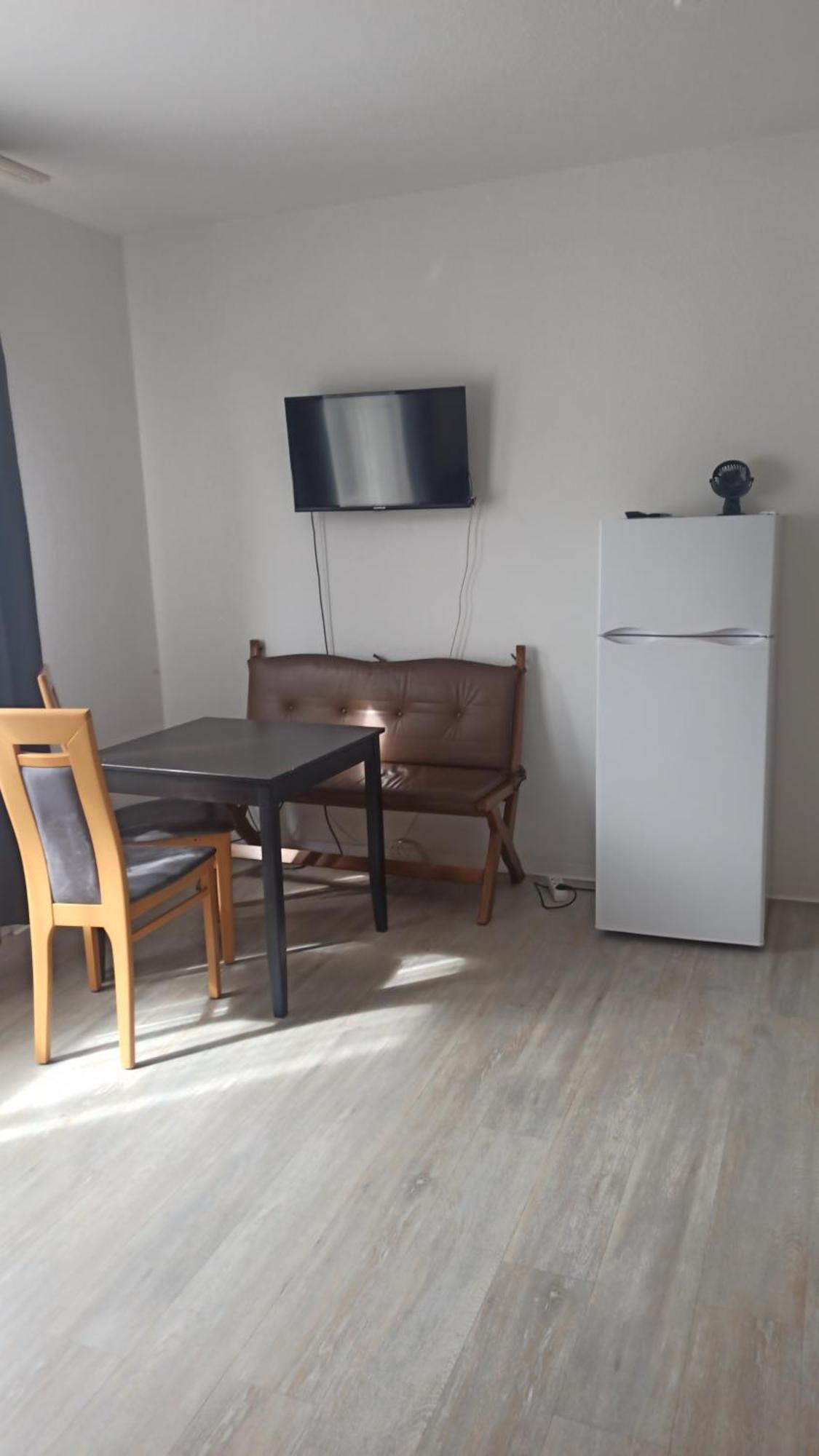 Helle Ferienwohnung An Der Rheinpromenade 50 Qm Duisburg Zewnętrze zdjęcie