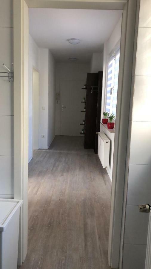 Helle Ferienwohnung An Der Rheinpromenade 50 Qm Duisburg Zewnętrze zdjęcie