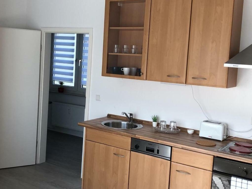 Helle Ferienwohnung An Der Rheinpromenade 50 Qm Duisburg Zewnętrze zdjęcie